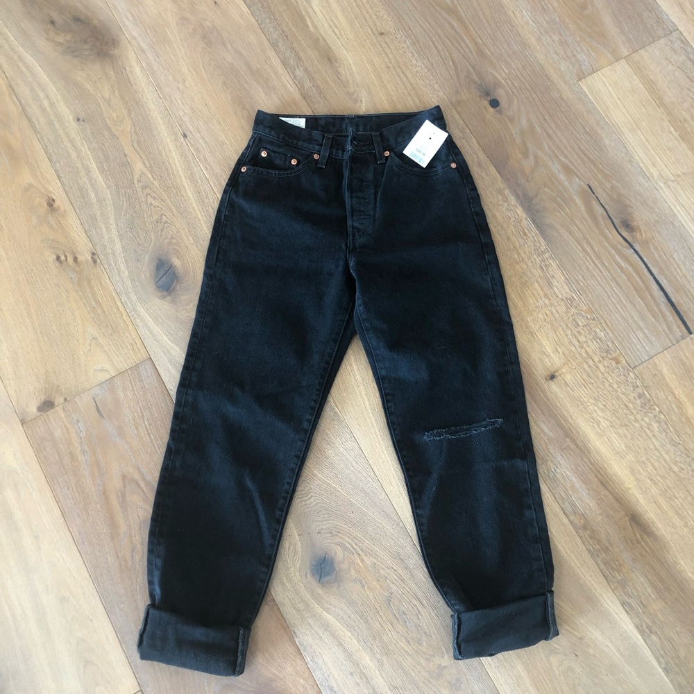 Levi's Black Straight Leg Women's Jeans